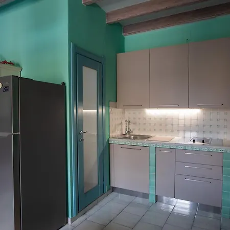 Theatre Apartment *